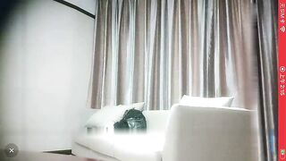 寻花偷拍-男主高价約了个肉感肥臀大奶骚货穿上连身网袜伺候狼友操逼